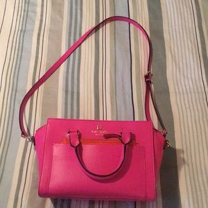 Pink Kate Spade Crossbody 👛💖